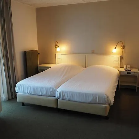 Stadshotel De Graafschap 3*