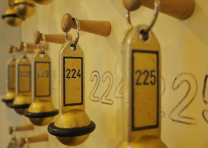 Hotell Stadshotel De Graafschap 3*