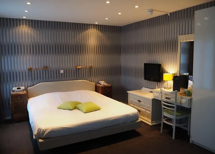 Stadshotel De Graafschap Hotell