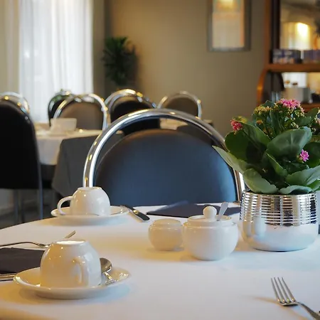 Stadshotel De Graafschap 호텔 3*