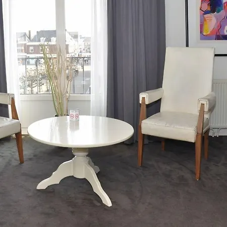 Stadshotel De Graafschap 호텔