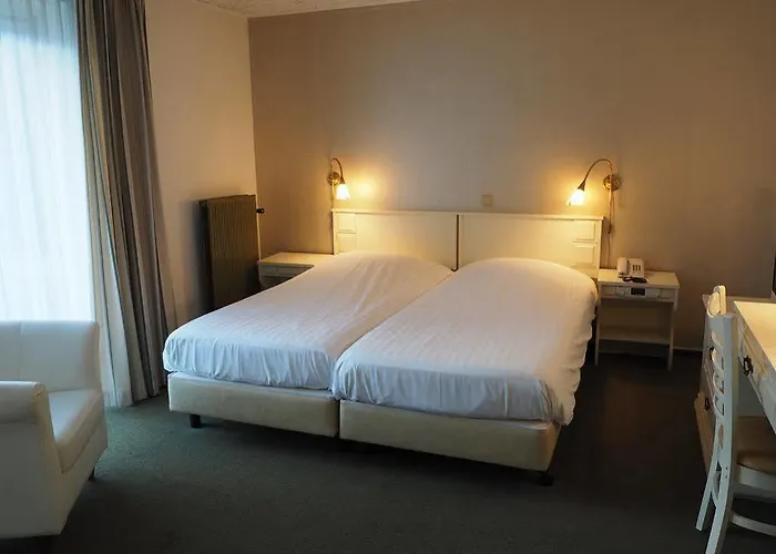 Stadshotel De Graafschap 3*
